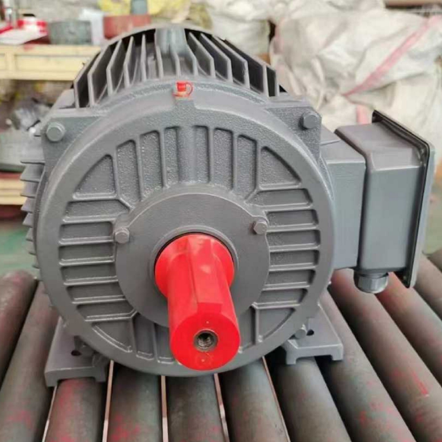 三相异步电动机型号:Y2-802-4库号：M412543