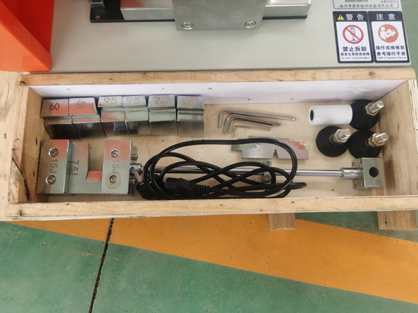 摆锤冲击试验机